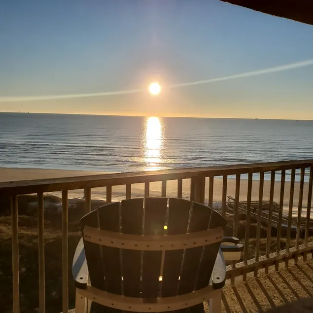 Sunrise Gulf View | Beachfront Balcony + Boardwalk - Image 1