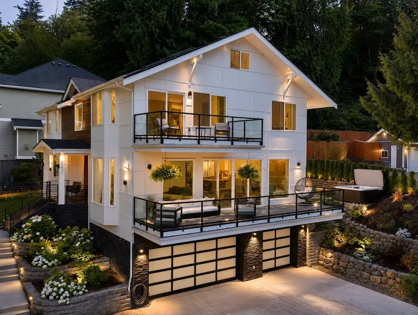 Modern Luxury Family Home w/ Incredible Views - Image 1
