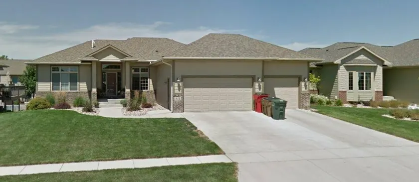 Spacious family friendly, hot tub, bar 5bed/3bath - Image 1