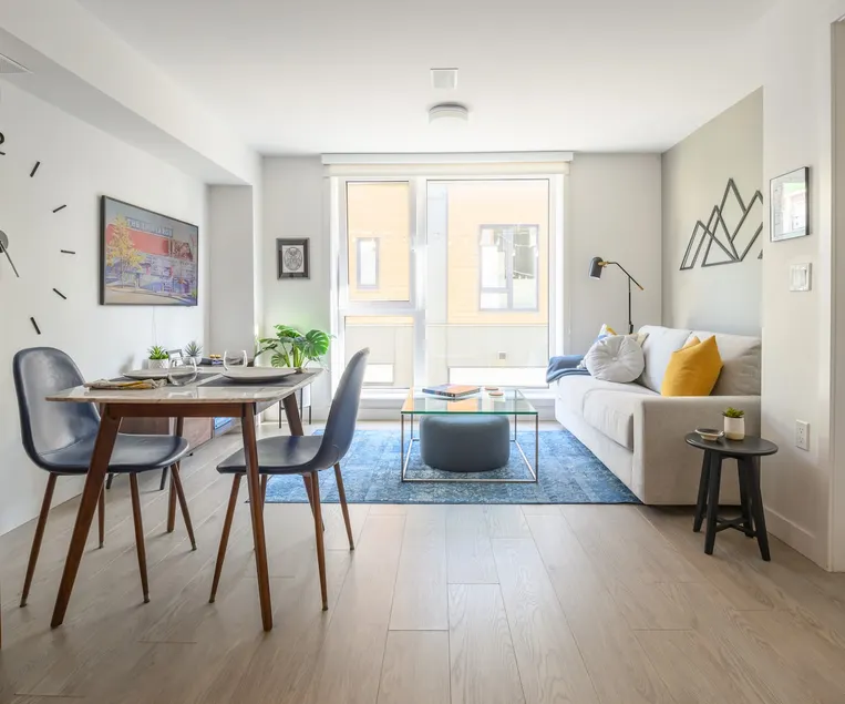 Chic & central passive home for active travellers - Image 1