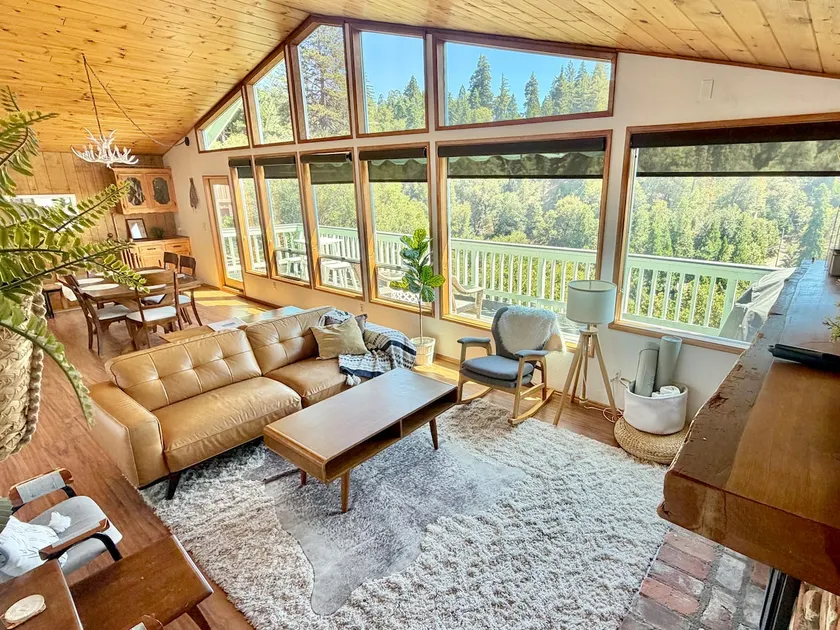 Calming Cottage w/ Breathtaking View Near Lake! - Image 1