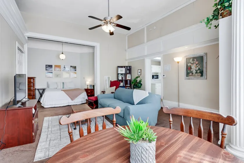 Historic \"Battle House\" Apartment - Uptown Columbus - Image 1