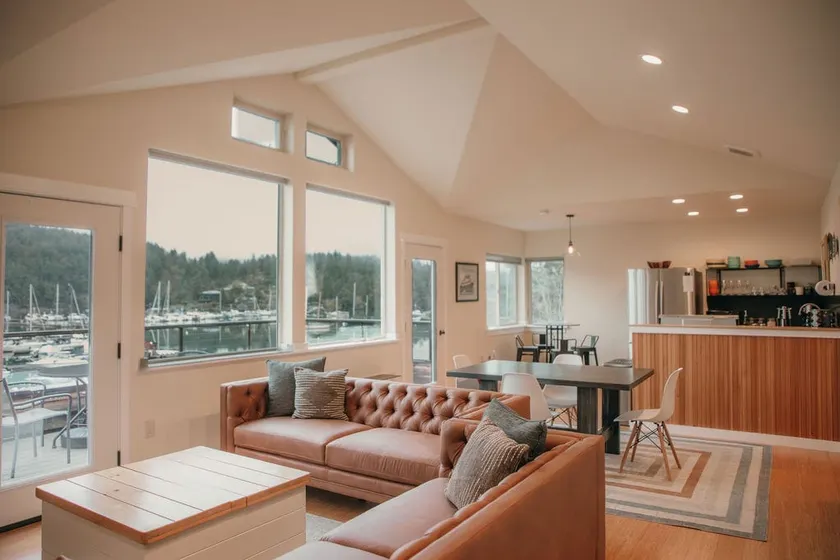 Waterfront Retreat • 3 King Beds • Harbor Views - Image 1