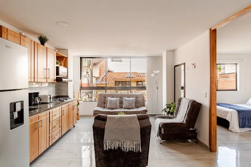 Apartment in downtown Marinilla - Image 1