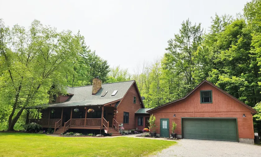 The Knotty Nook at Wheeler Creek (suite only) - Image 1