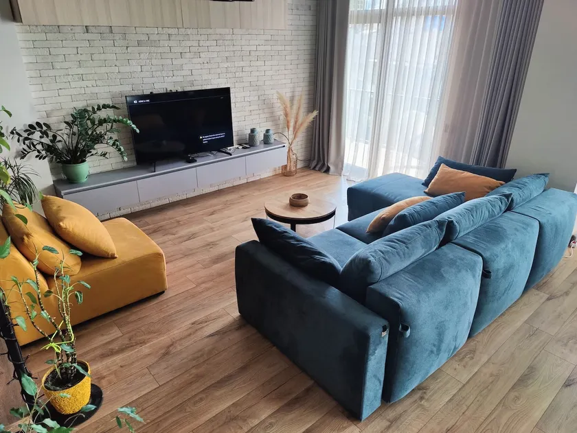 Modern 130sqm two bedroom apartment in lovely area - Image 1