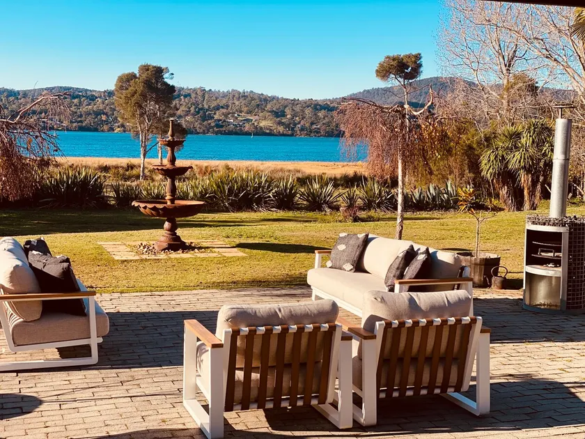 Rivers Edge Homestead. Absolute Waterfront Luxury - Image 1
