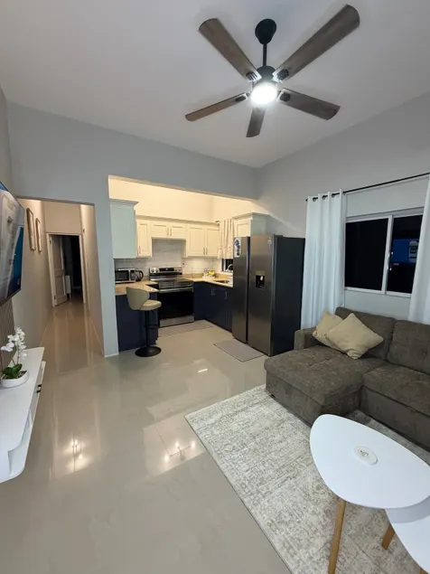 Modern 1 Bedroom Retreat - (Near NMIA Airport) - Image 1