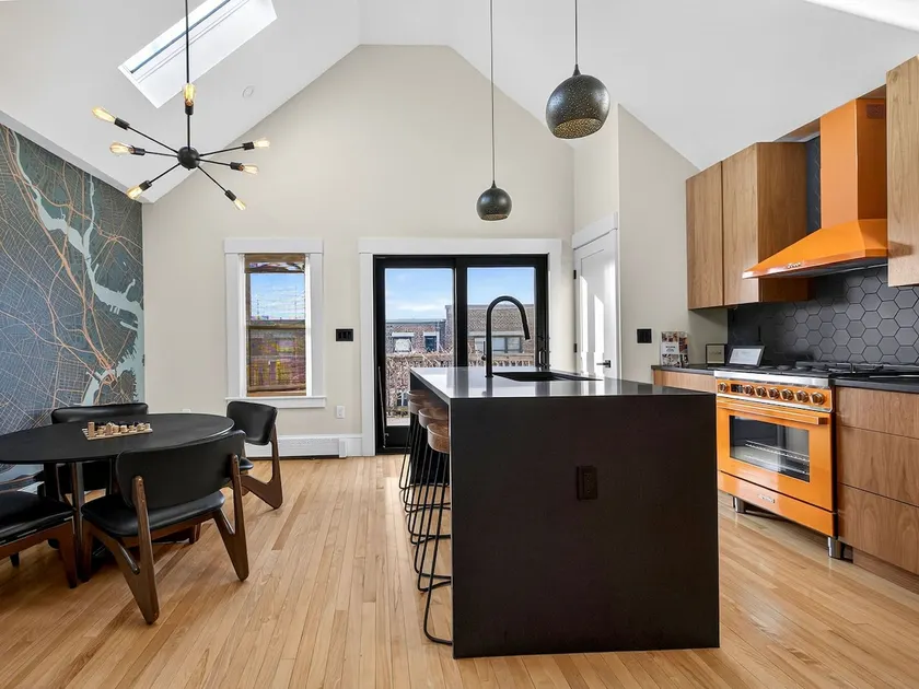 Hipster Basecamp | Fireplace • Views • Parking - Image 1