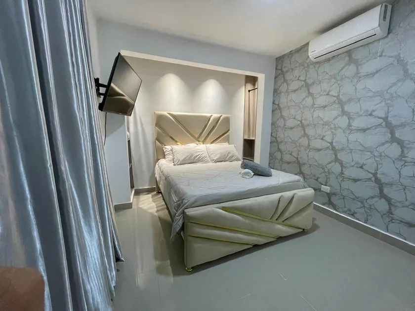 2F 1 Bed •A/C •Free Parking •Free Wifi•Easy Access - Image 1