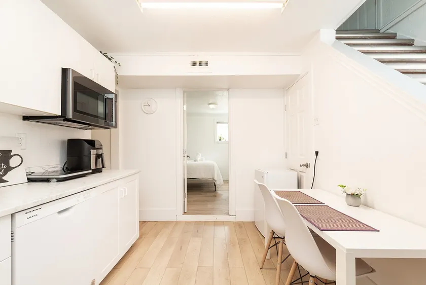 Essentialist Haven | Perfect Pit-Stop | Unit B - Image 1