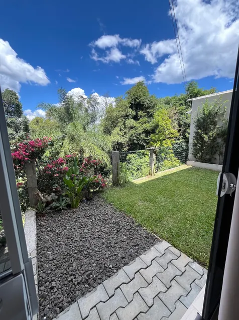 Complete and cozy house, close to downtown! - Image 1