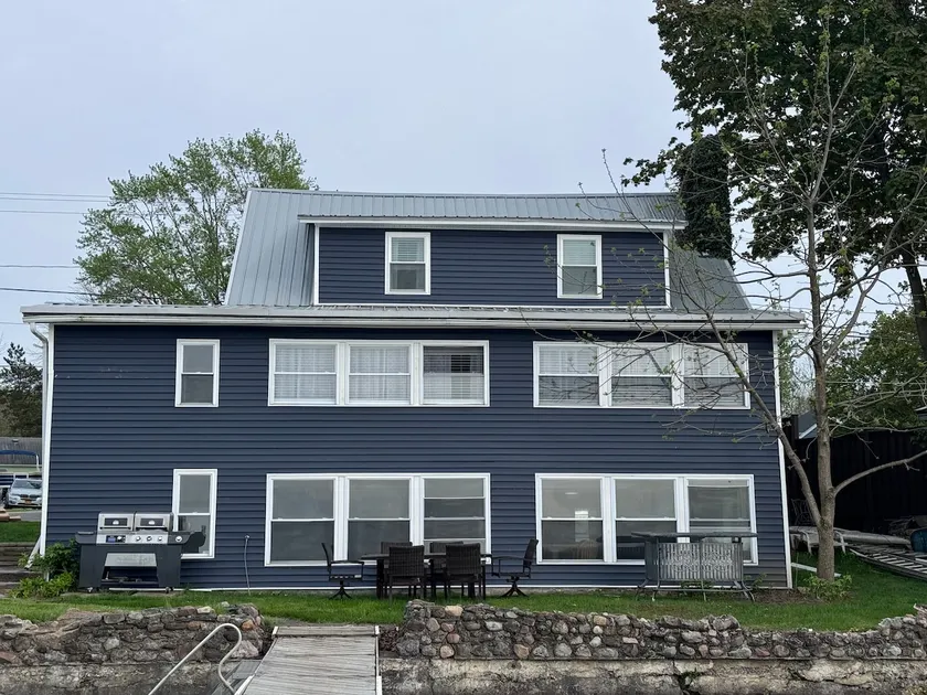 Geräumiges Haus mit 5 Schlafzimmern am Conesus See - Image 1
