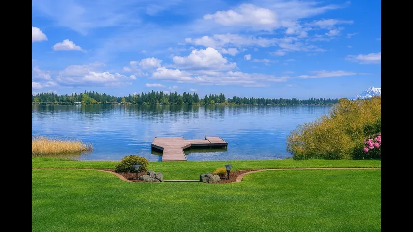 Beautiful Water Front Lake Lodge w/ Private Dock - Image 1