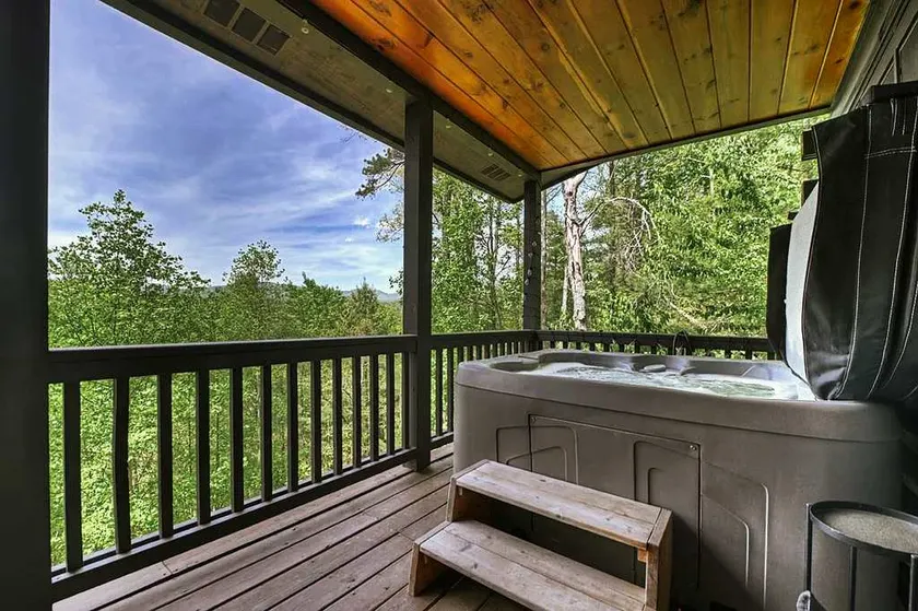 Views @ Whitepath | Mtn Views + Hot Tub + Fire Pit - Image 1