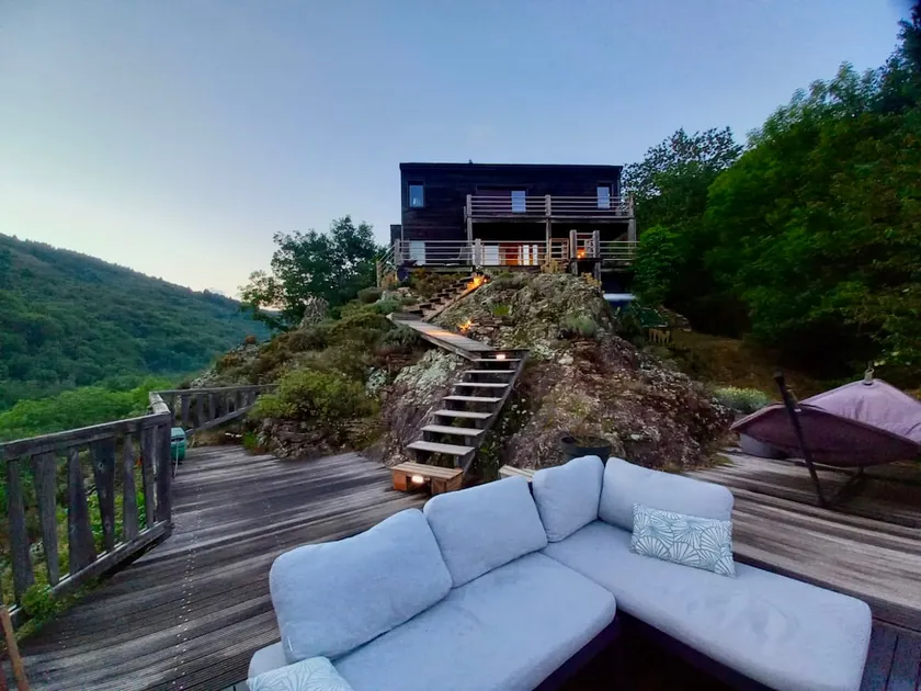 Large Cevennes chalet with views of Lake Villefort - Image 1
