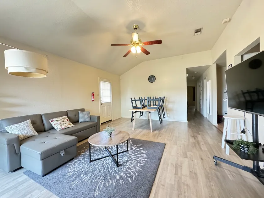 FT Hood - 3 Bed 2 baths with Parking Garage - A - Image 1