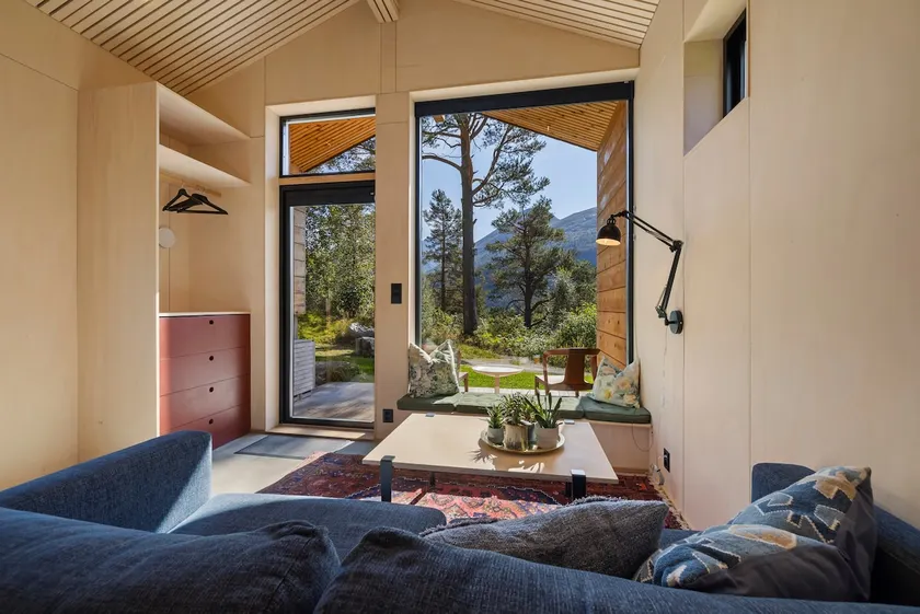 The mini house by the woods - Image 1