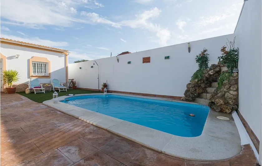 Cozy Home In San Jose Del Valle - Image 1