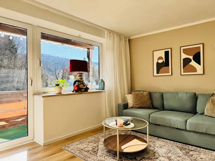 Sunny, cosy flat I 3 balconies I Parking space - Image 1