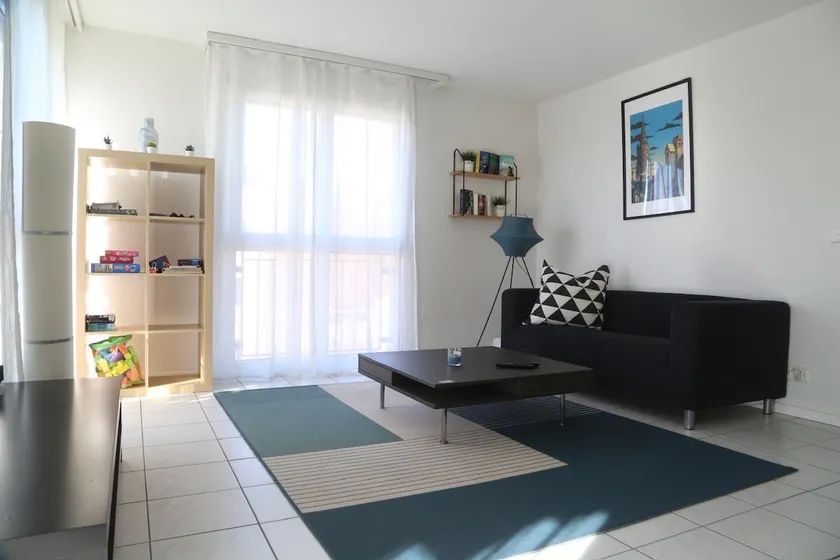 Fully equipped new apartment near the center of Bern - Image 1