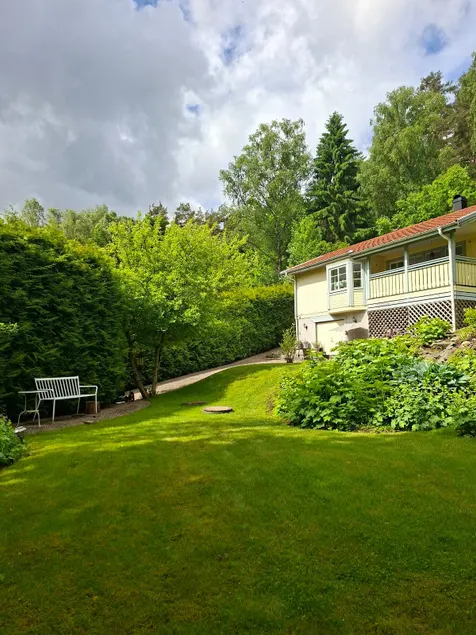 Nice house with a fireplace near disc golf - Image 1