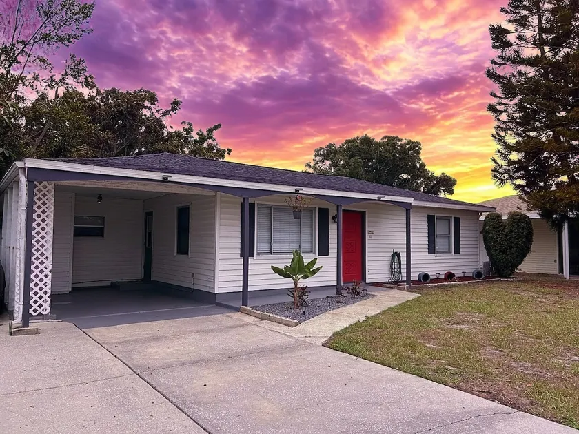 Most Comfortable Bed • Pet Friendly • 2 Baths • 4 Beds • 4mi to Clearwater Beach - Image 1