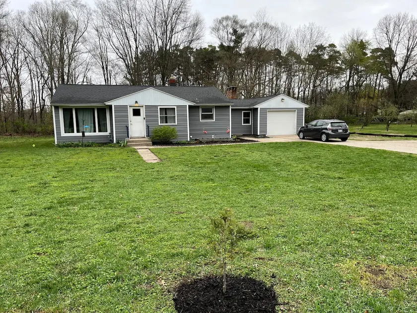 Cozy 3-bedroom close to the beach and downtown - Image 1