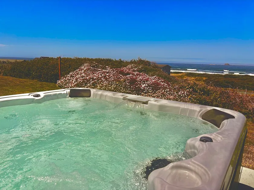 Sand Ranch - Epic Ocean View and SPA - Image 1