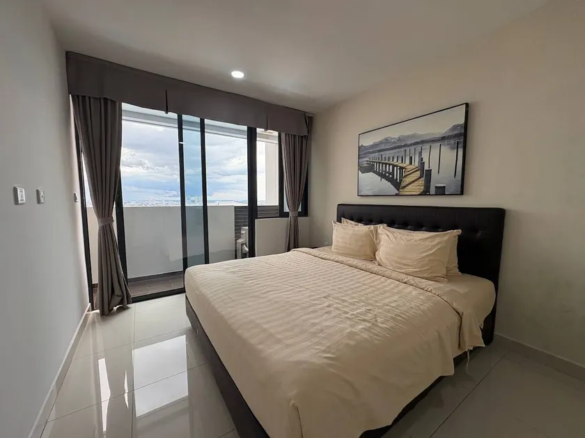 B1- Beautiful 1 BR High Floor Good Location - Image 1