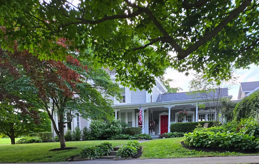 Sugarbush Inn - a charming, 19th century farmhouse - Image 1