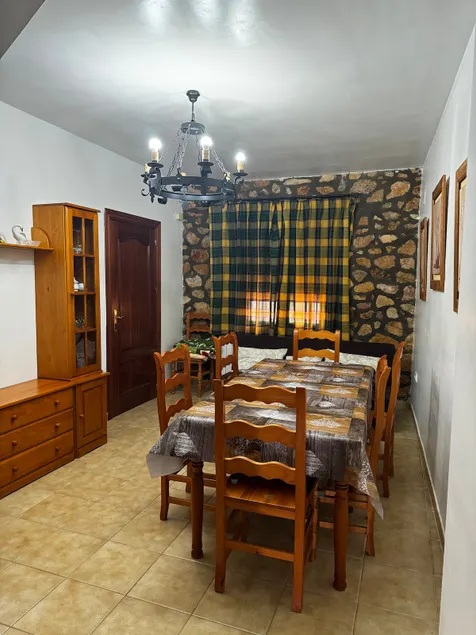 Cozy country house - Image 1
