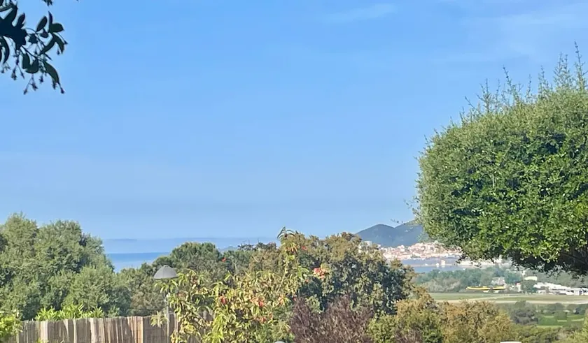 2-bedroom,68 m², renovated, sea view, 10 mn beach - Image 1