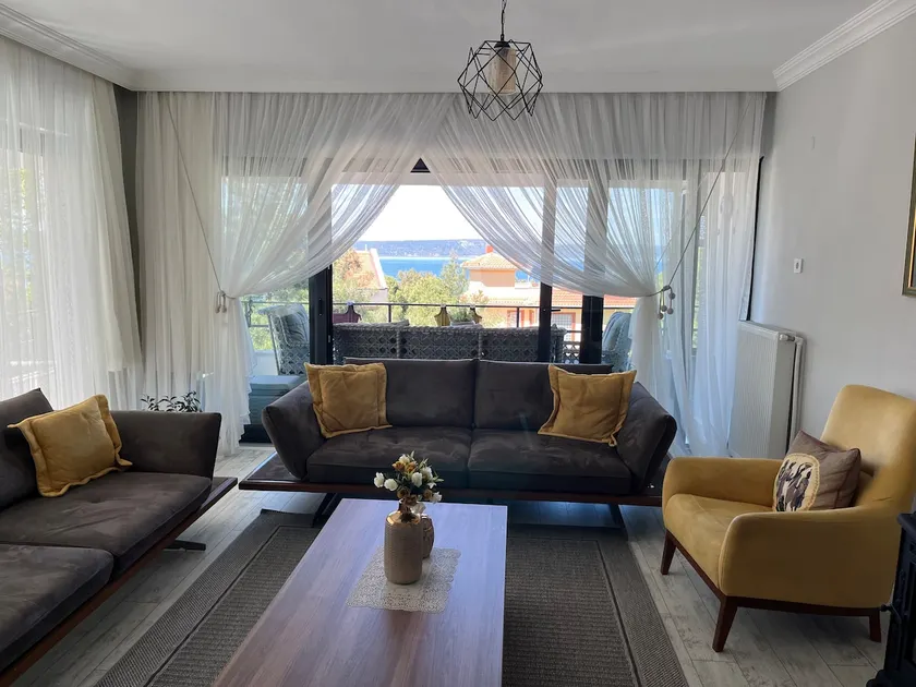 House with panoramic views of the Dardanelles - Image 1