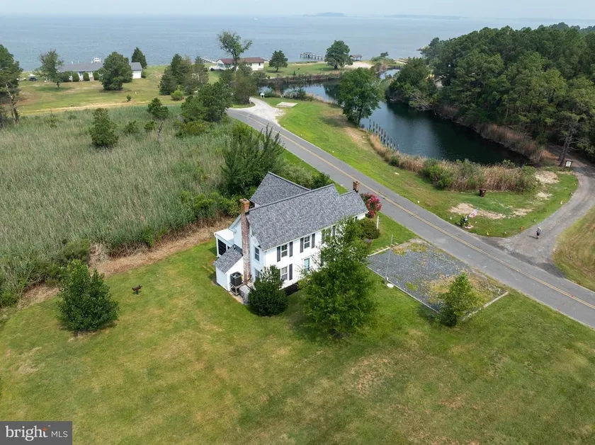 Chesapeake Farmhouse · Beach & Pier Access - Image 1