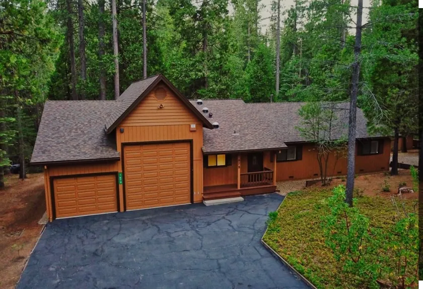 Rancho Relax-o nestled on 1ac lot w/ flat driveway - Image 1