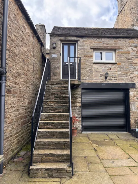 Lovely dog friendly apartment in central Hawes - Image 1