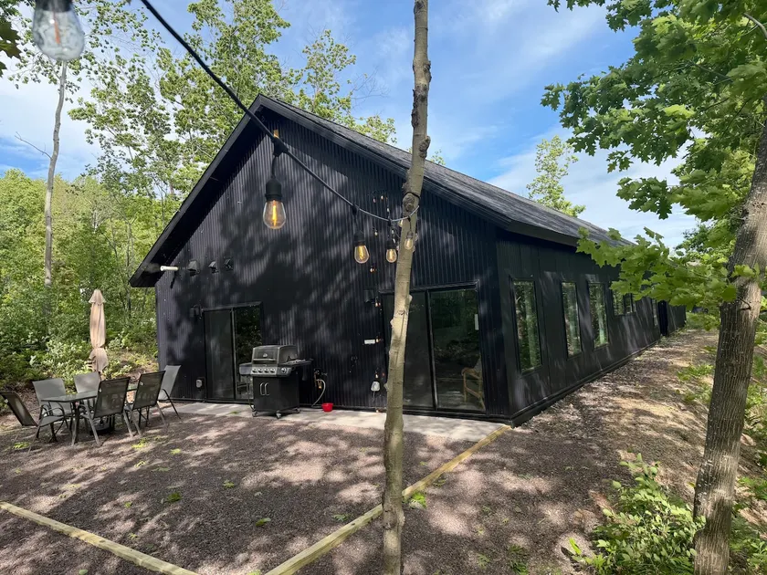 New Modern Waterfront Home - Image 1