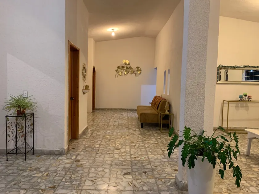 Quiet and safe accommodation! Great location - Image 1