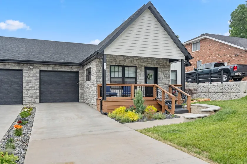 Happy Trails Duplex - Image 1