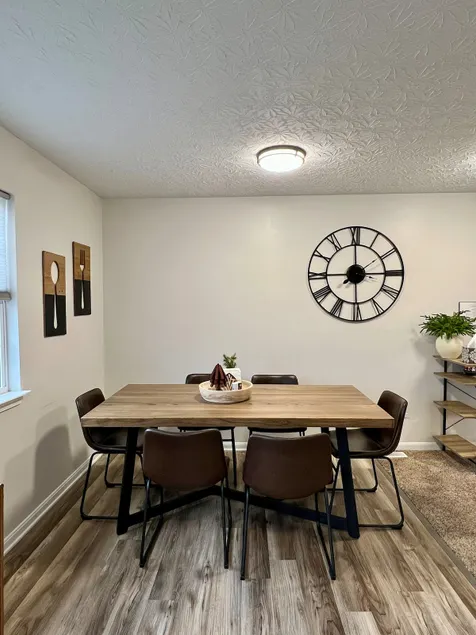 Clean 3 bedroom, 2.5 bathroom townhouse within minutes of the Ark Encounter! - Image 1