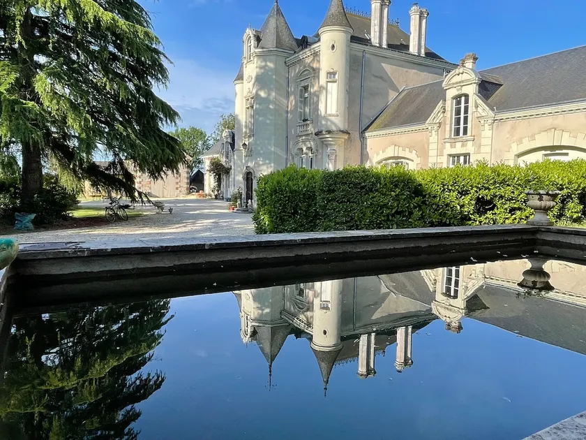 Charming studio at Château Leugny - Image 1