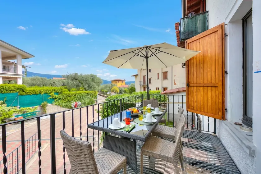 Al Peverì - private parking & near lake - Happy Rentals - Image 1