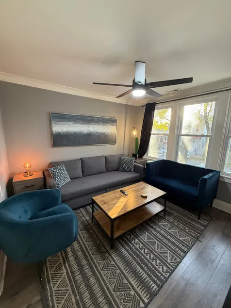 Luxurious 3Br with parking on premises 🌔 - Image 1