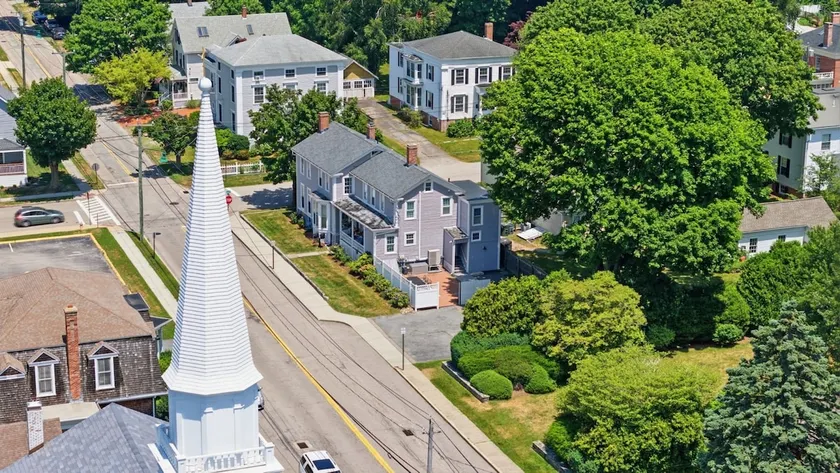 Historic Mystic Home, Walk to Seaport & Downtown - Image 1