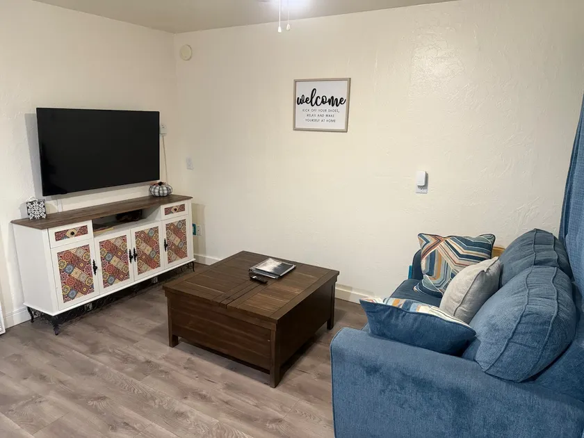 Monterey Cottage - Image 1