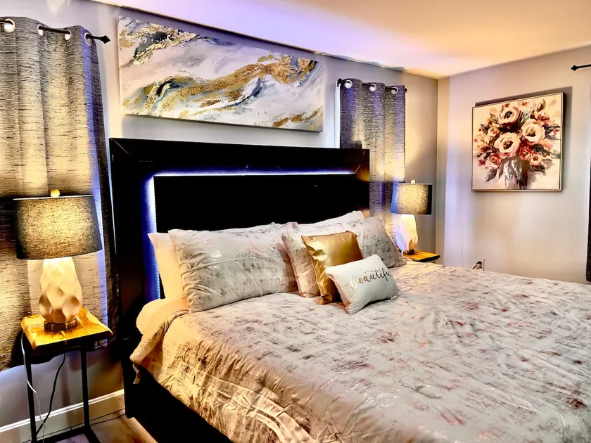 Lovely & Spacious 2 Br, W/King/Queen beds  2 Bath. - Image 1