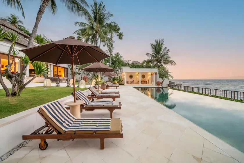 Villa Dahlia, 4 bed Oceanfront Retreat, Candidasa - Image 1
