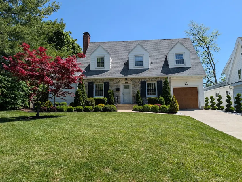 3-Bedroom Cape Cod Oasis, Private Yard, Fire Pit - Image 1
