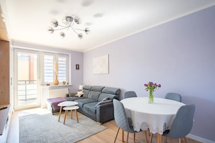 Apartment in the quiet of the forest with free parking - Image 1